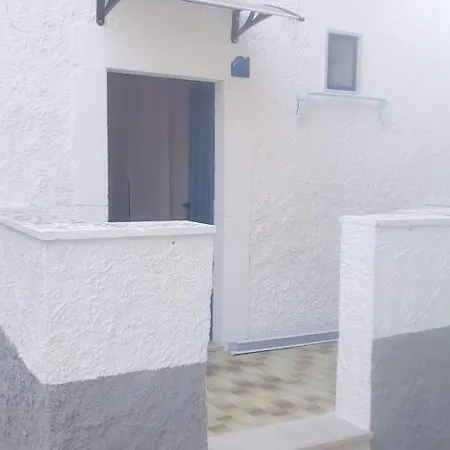 Camera Da Loredana Via Marina Centro Storico Guest house Peschici