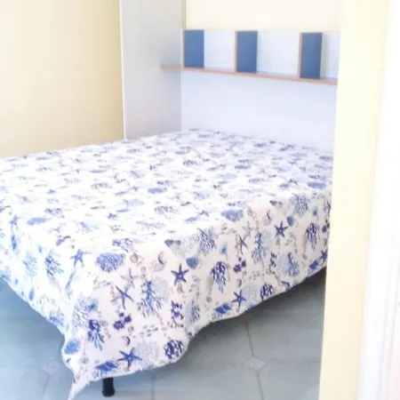 Camera Da Loredana Via Marina Centro Storico Guest house *